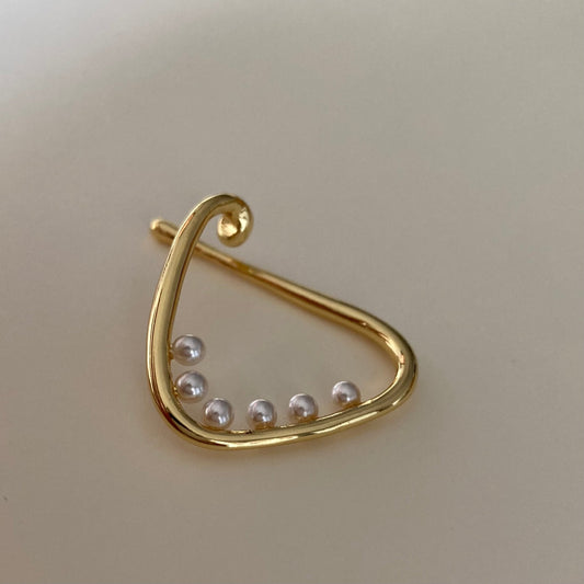 Wrap - around Dainty Pearl Ear Cuff - Umber Shade