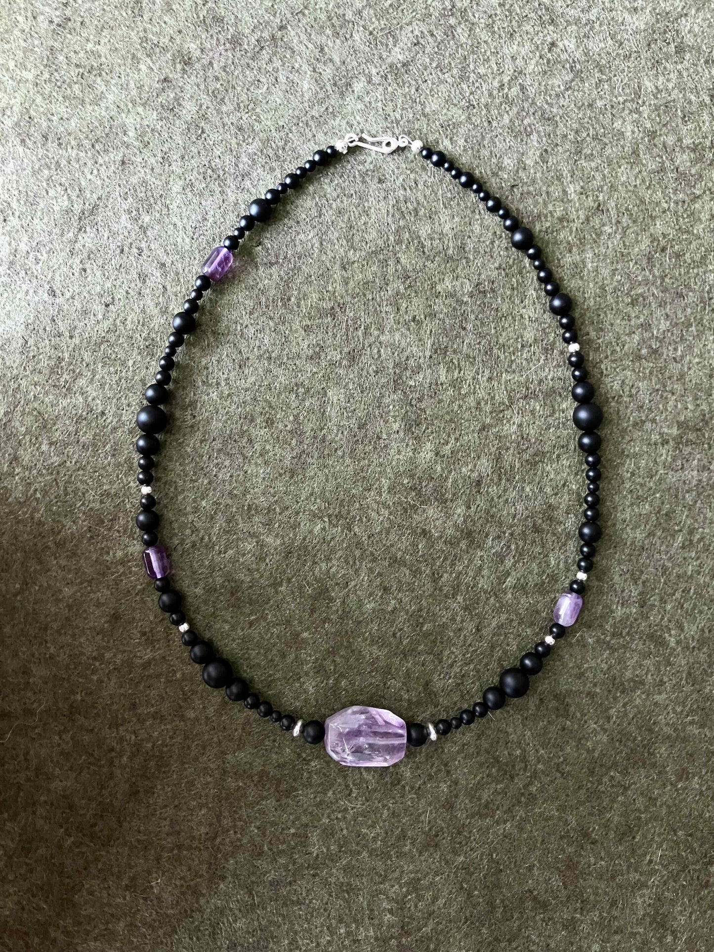 Amethyst Orbit Necklace in Black Onyx - Umber Shade