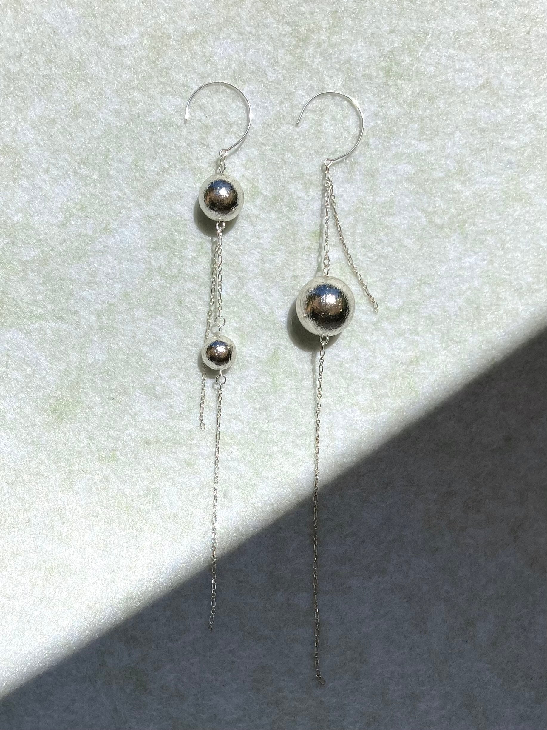 Asymmetric Drop - Silver Foil - Umber Shade
