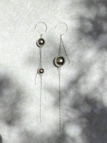 Asymmetric Drop - Silver Foil - Umber Shade