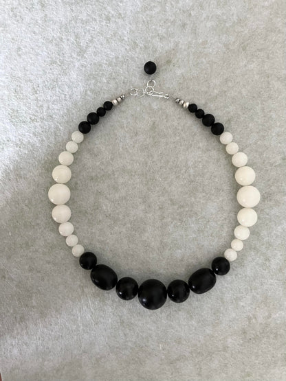 Black & White Bodhi Ebony Necklace - Umber Shade