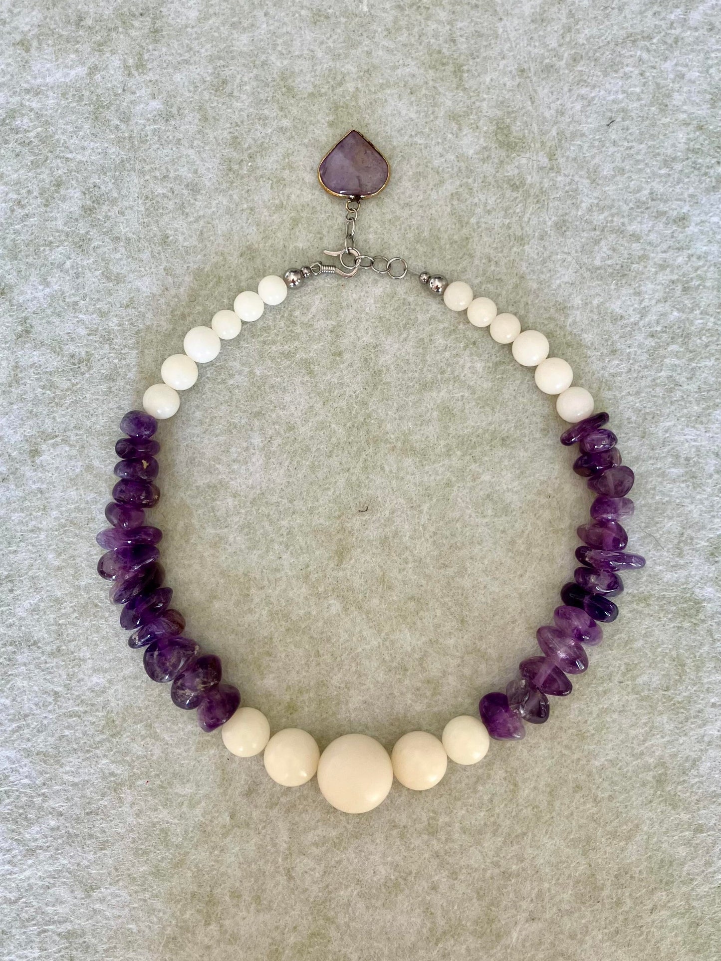 Bodhi & Amethyst Collar Necklace - Umber Shade