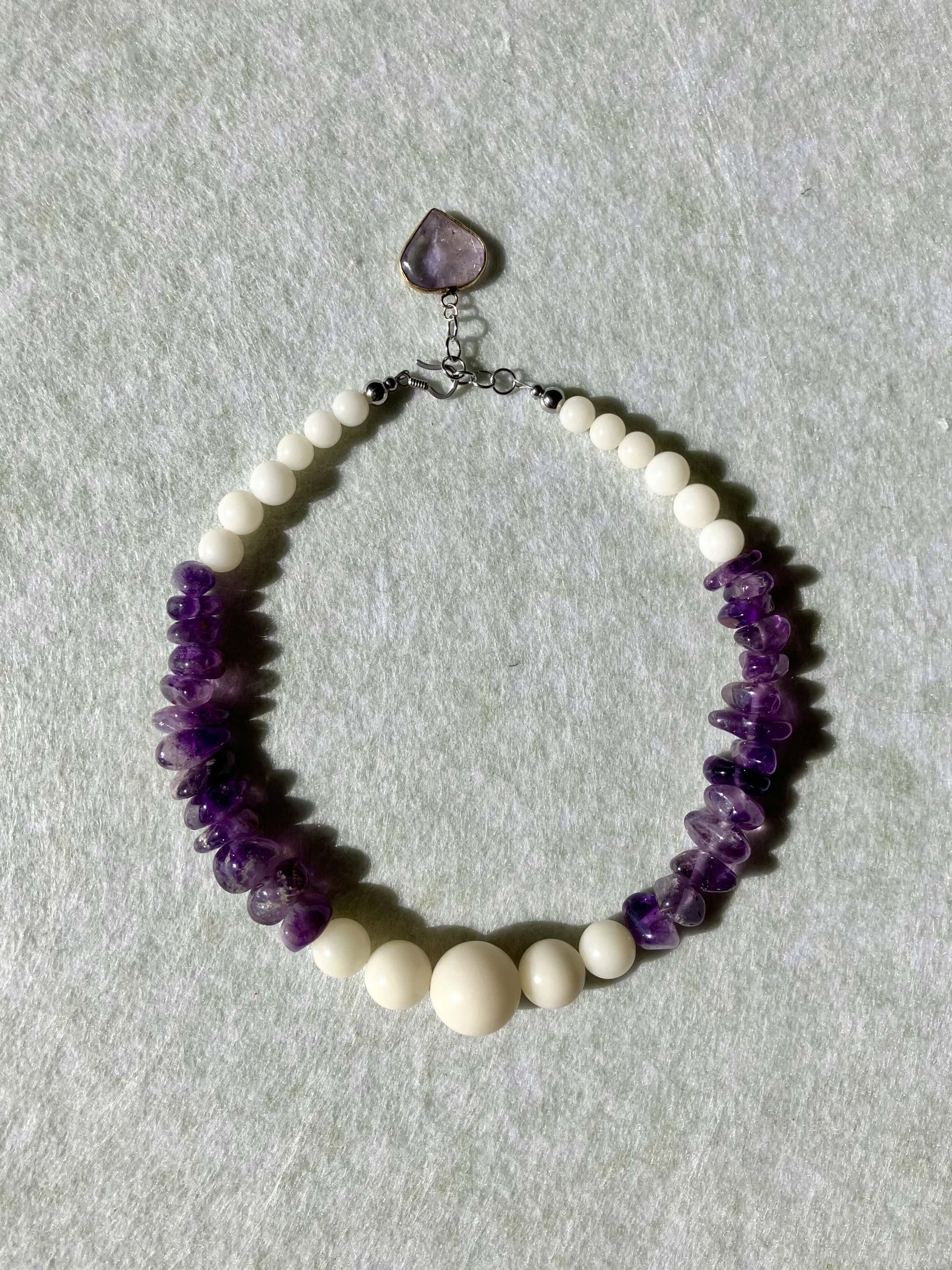 Bodhi & Amethyst Collar Necklace - Umber Shade