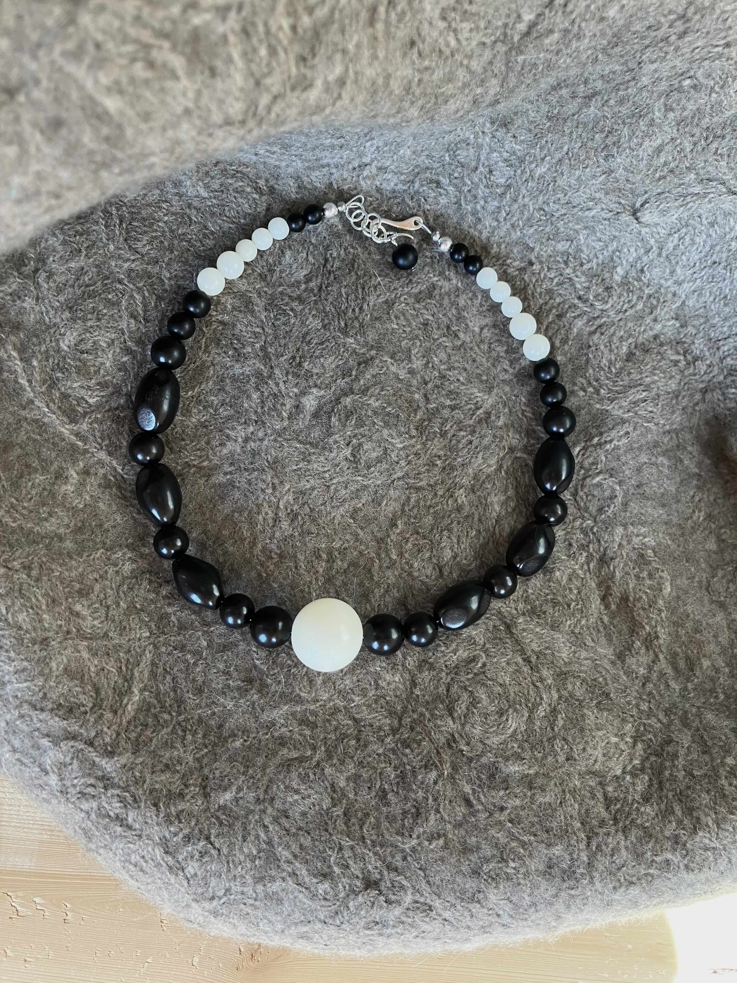 Bodhi & Ebony Harmony Necklace - Umber Shade