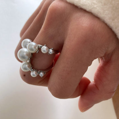 Elegant Pearl Cluster Ring - Umber Shade