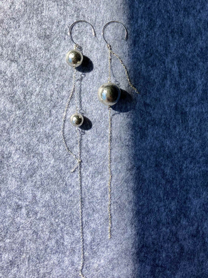 Falling Form Earrings - Umber Shade