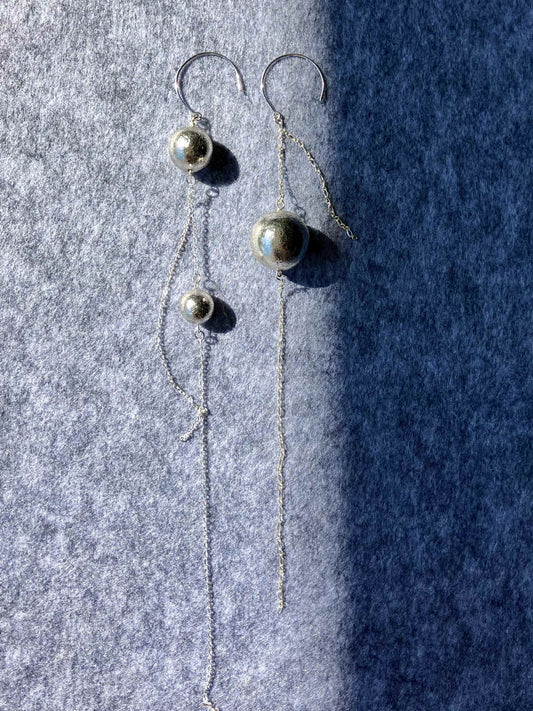 Falling Form Earrings - Umber Shade