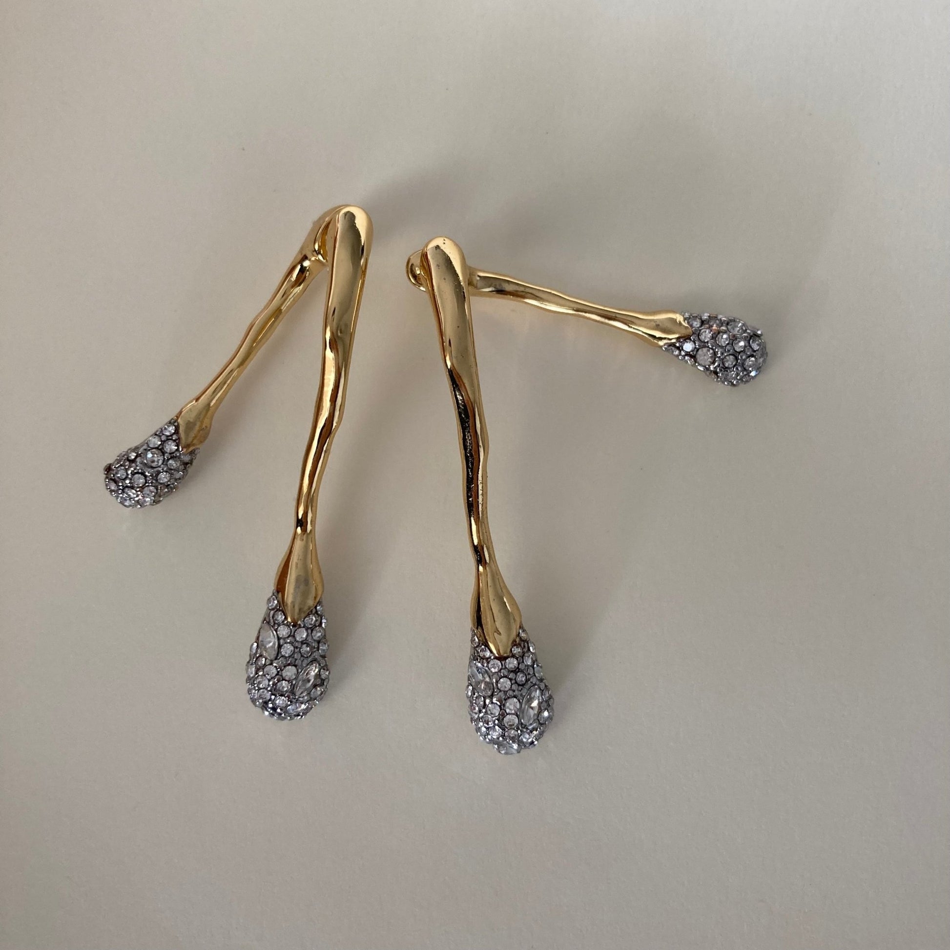 Long water drop Earrings with Sparkle diamond - Umber Shade