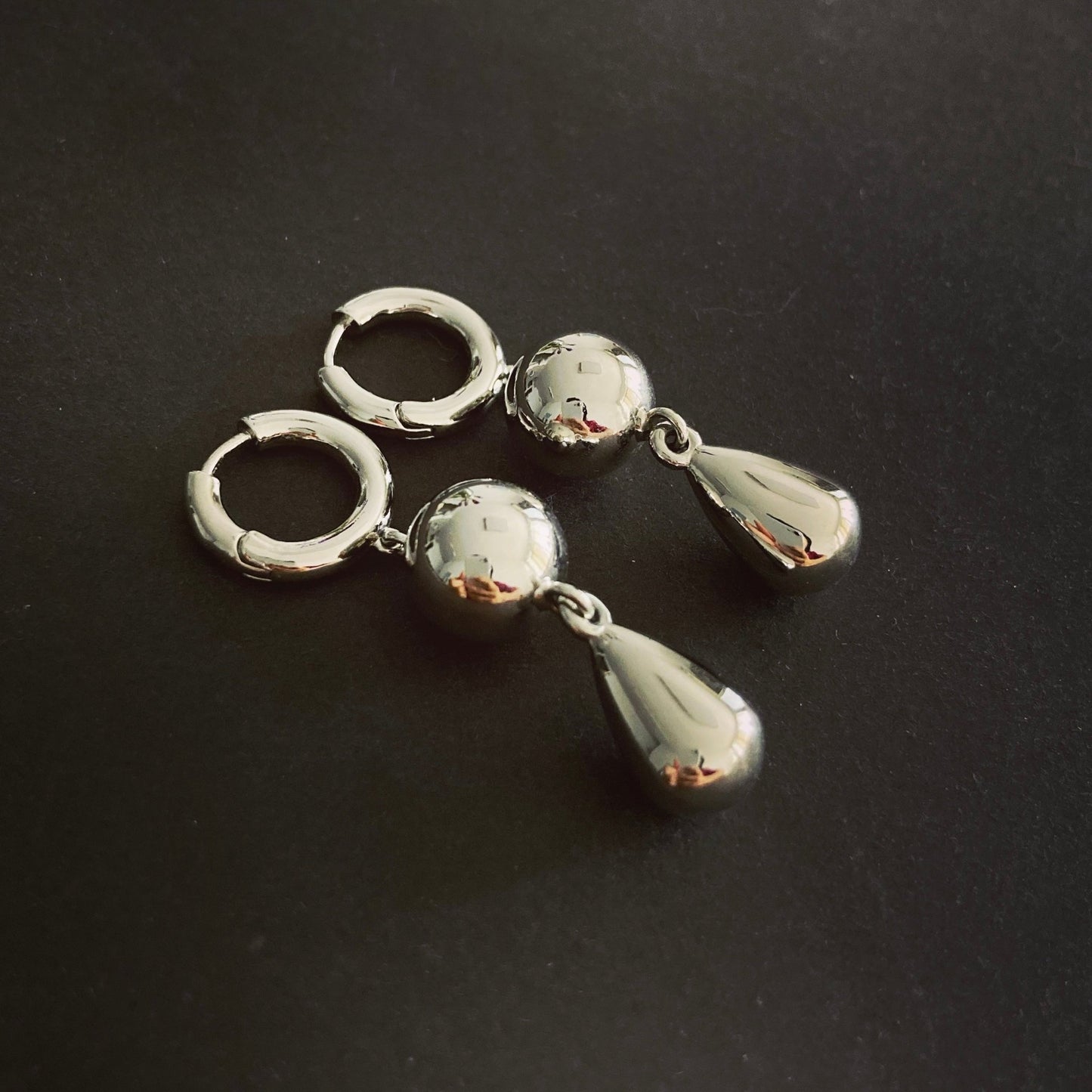 Polished Silver Teardrop Earrings - Umber Shade