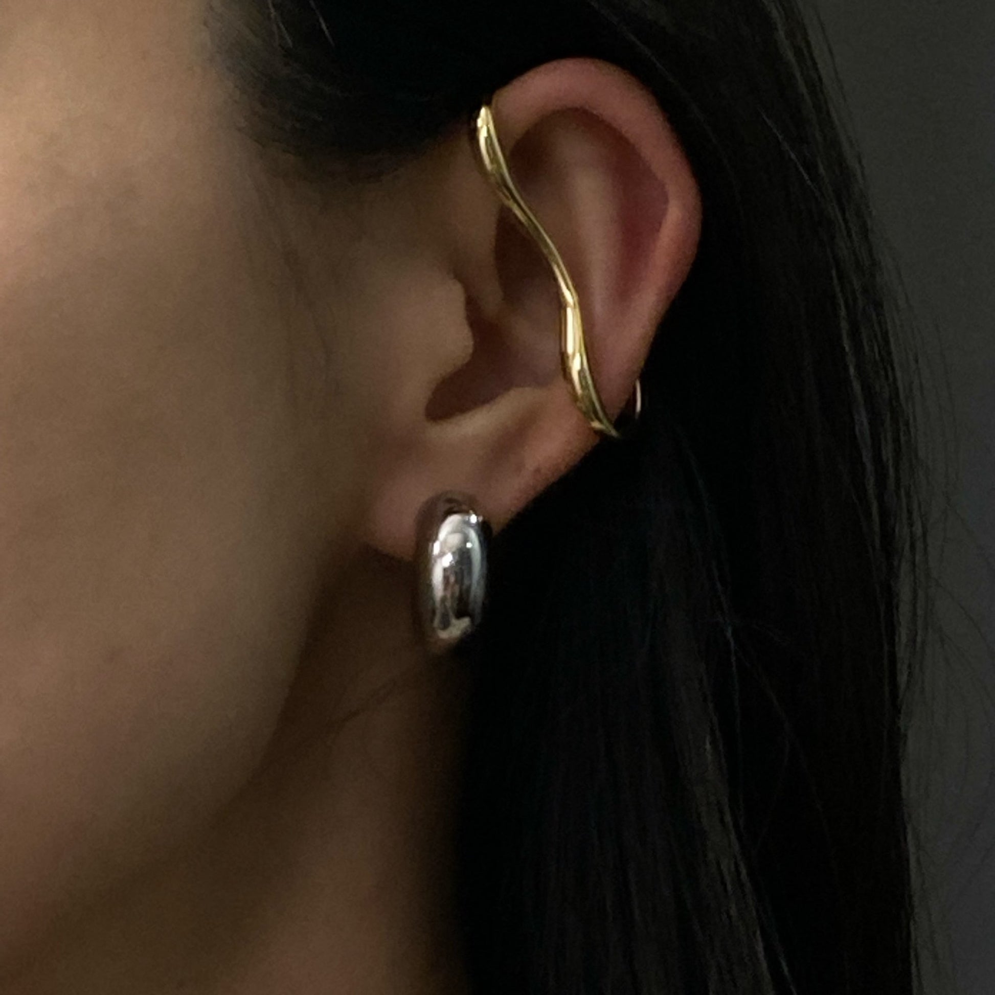 Sleek Gold - Tone Auricle Clip - Umber Shade