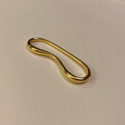 Sleek Gold - Tone Auricle Clip - Umber Shade