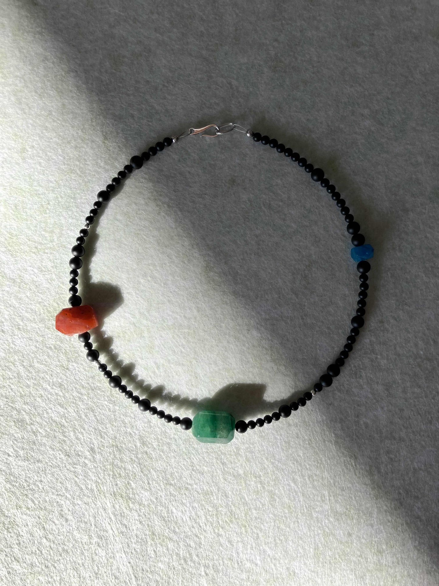 Three Body - Umber Shade