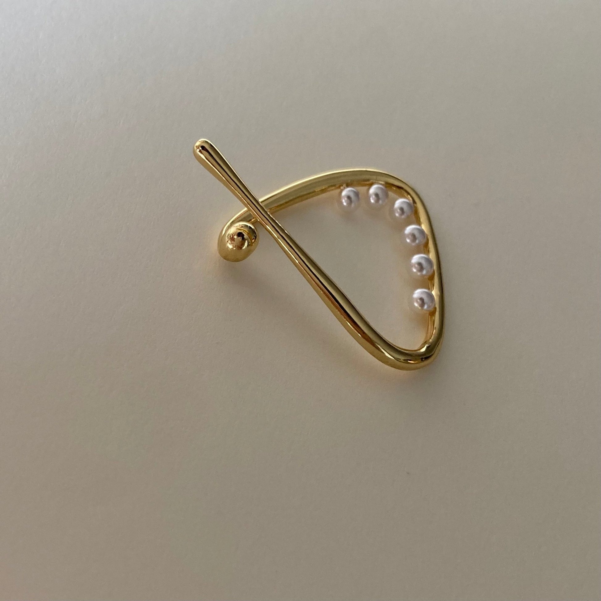 Wrap - around Dainty Pearl Ear Cuff - Umber Shade